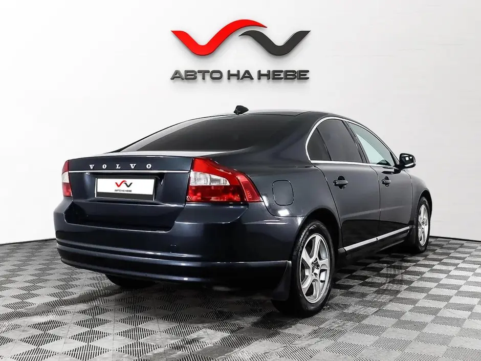 «Авто на Неве»