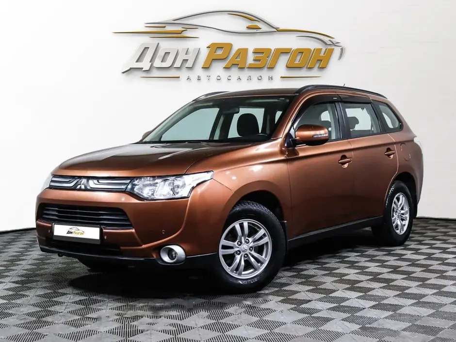 Mitsubishi Outlander, 2013 г.