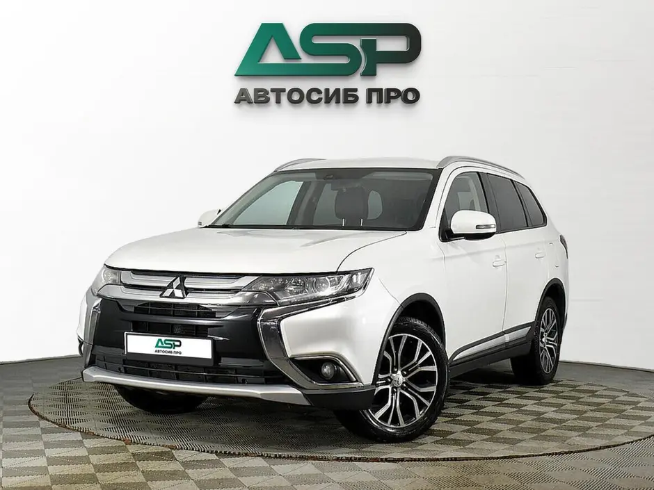 Mitsubishi Outlander, 2016 г.