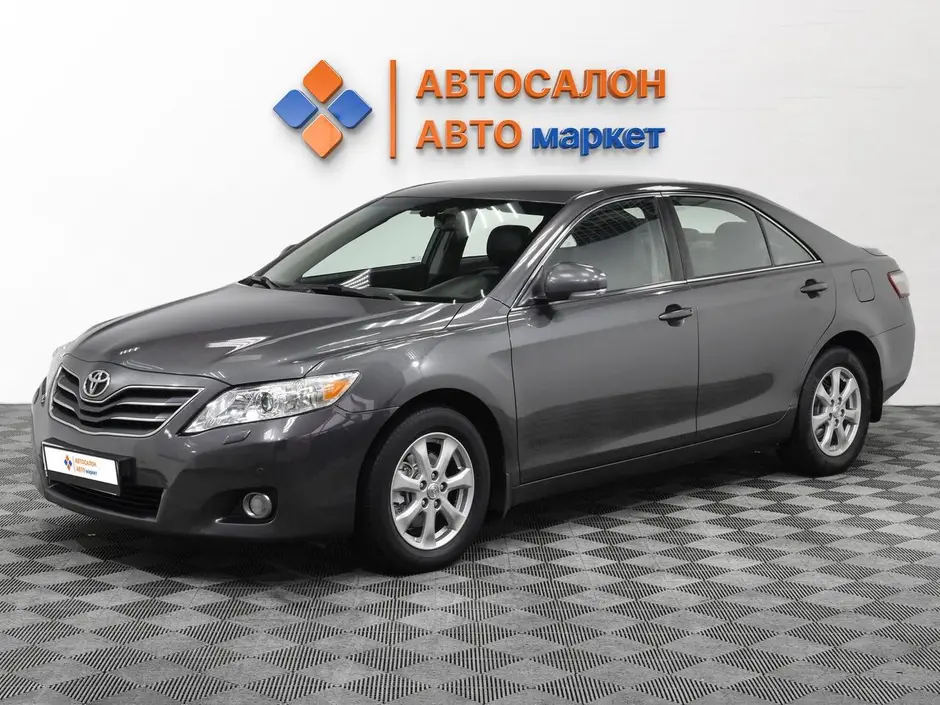 Toyota Camry, 2010 г.