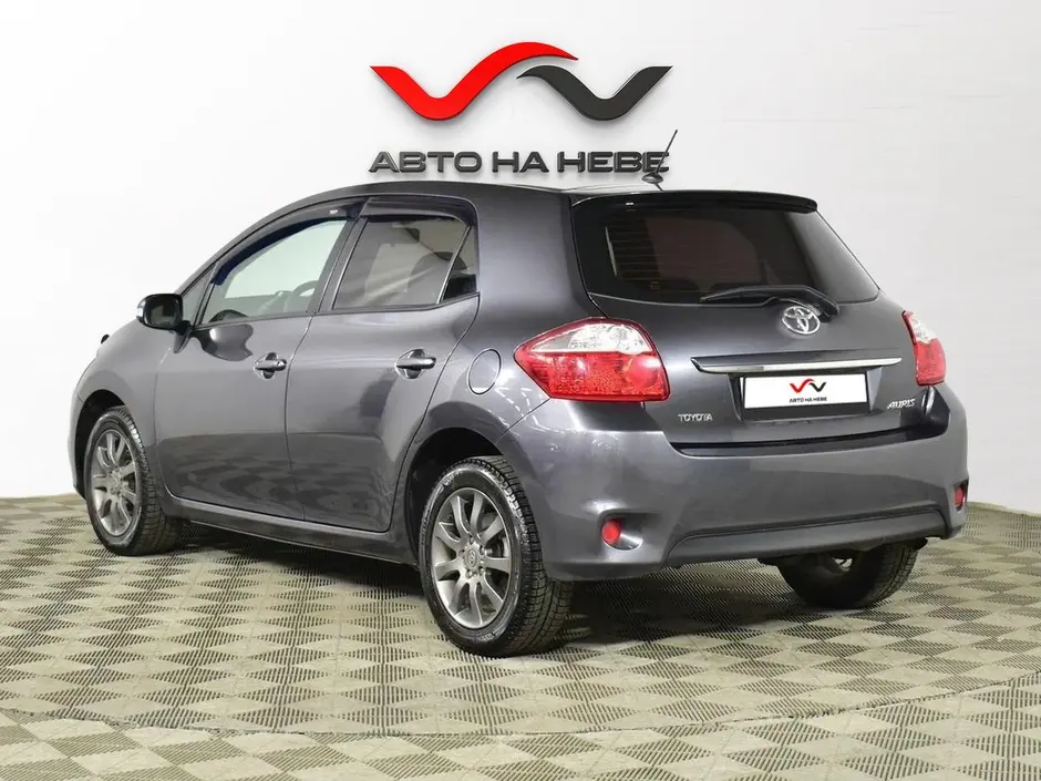 «Авто на Неве»