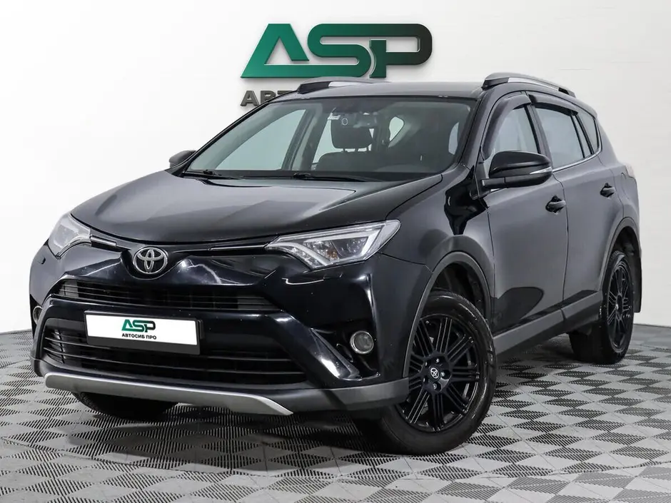 Toyota RAV4, 2015 г.