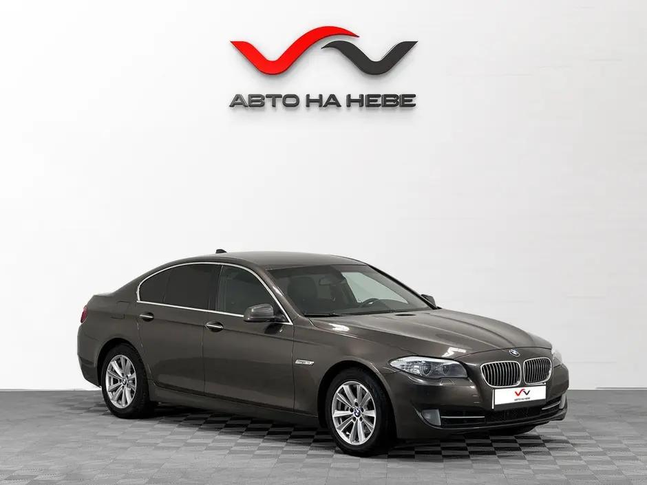 «Авто на Неве»