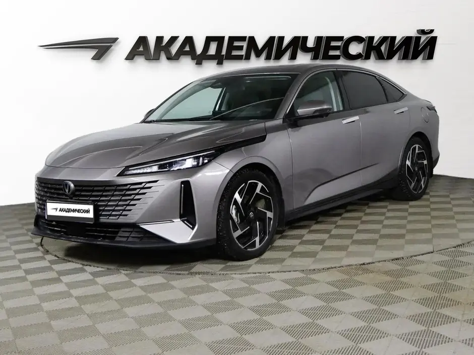 Changan Lamore, 2023 г.