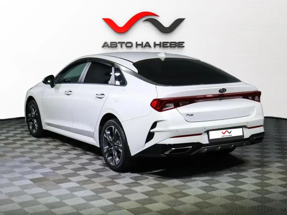 «Авто на Неве»
