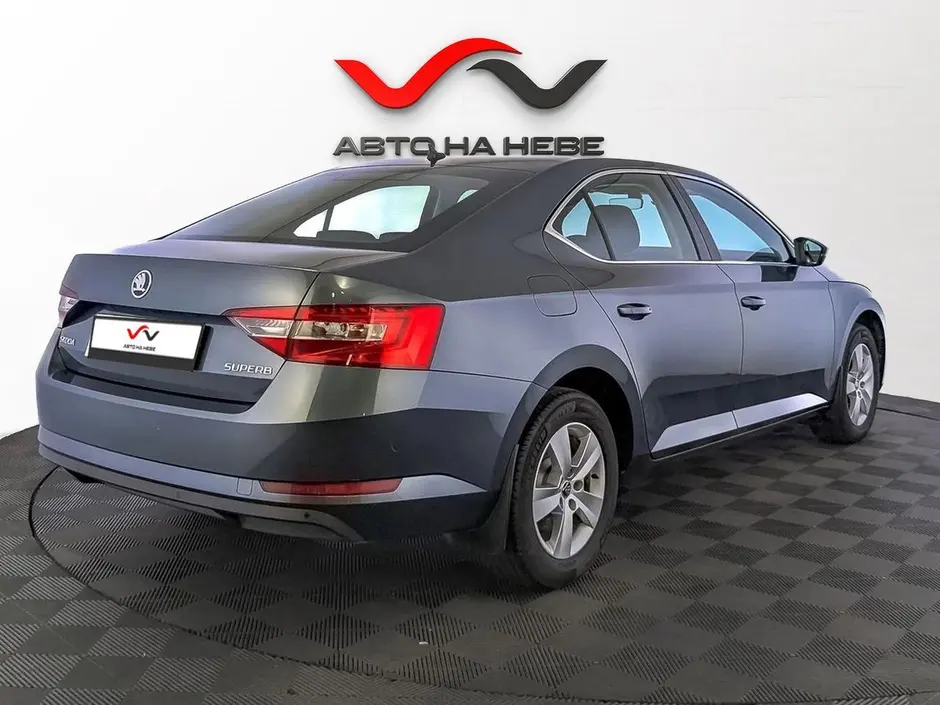 «Авто на Неве»