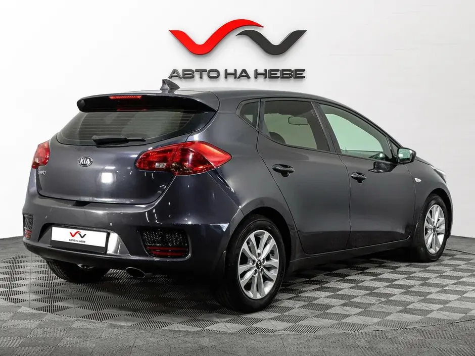 «Авто на Неве»