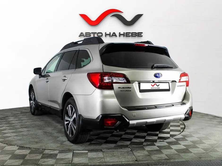 «Авто на Неве»