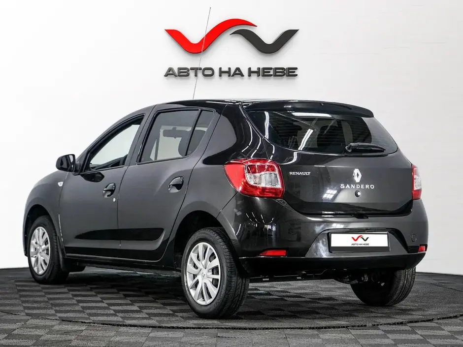 «Авто на Неве»