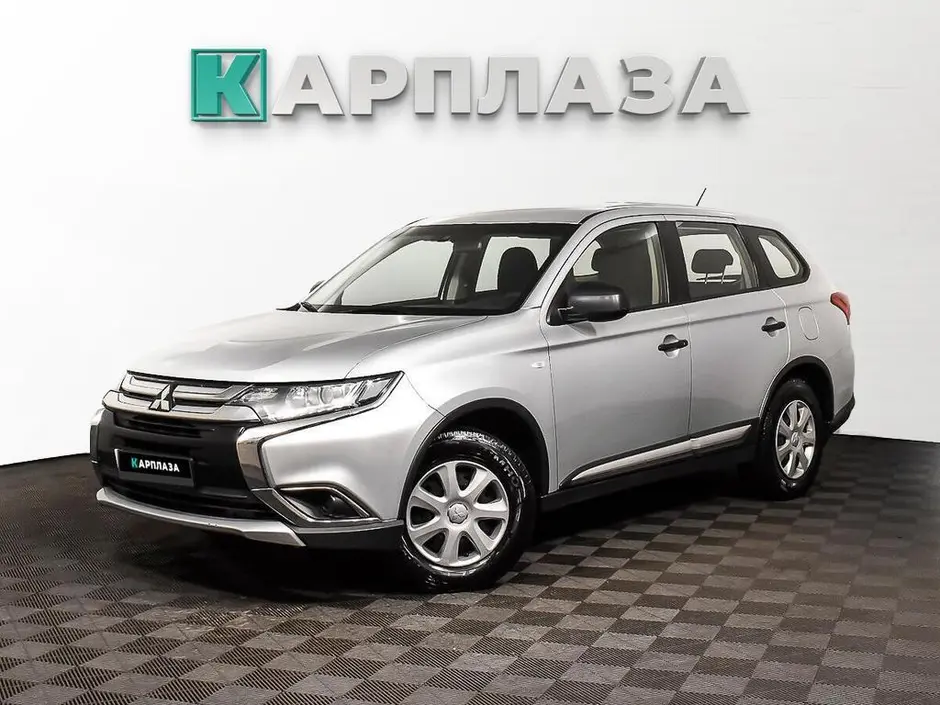 Mitsubishi Outlander, 2015 г.