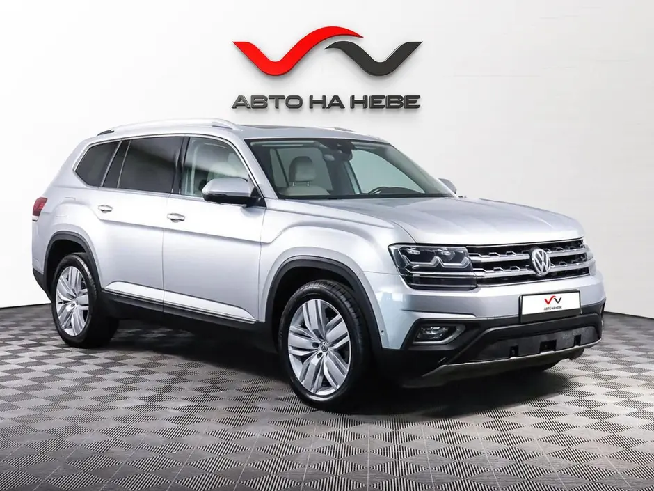 «Авто на Неве»