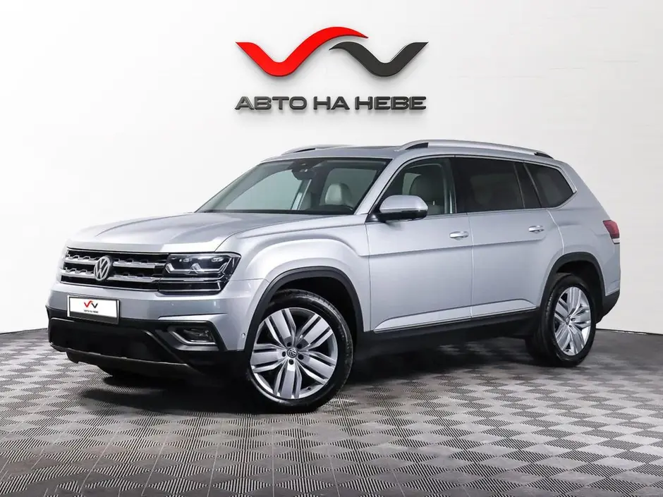 «Авто на Неве»