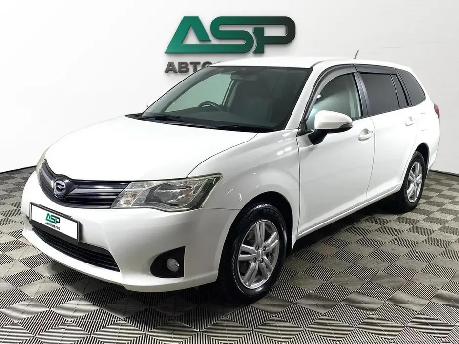Toyota Corolla, 2015 г.