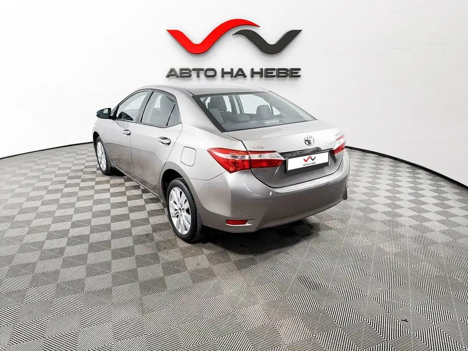 «Авто на Неве»
