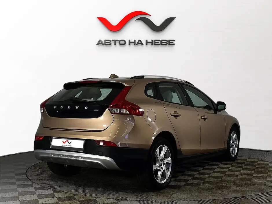 «Авто на Неве»