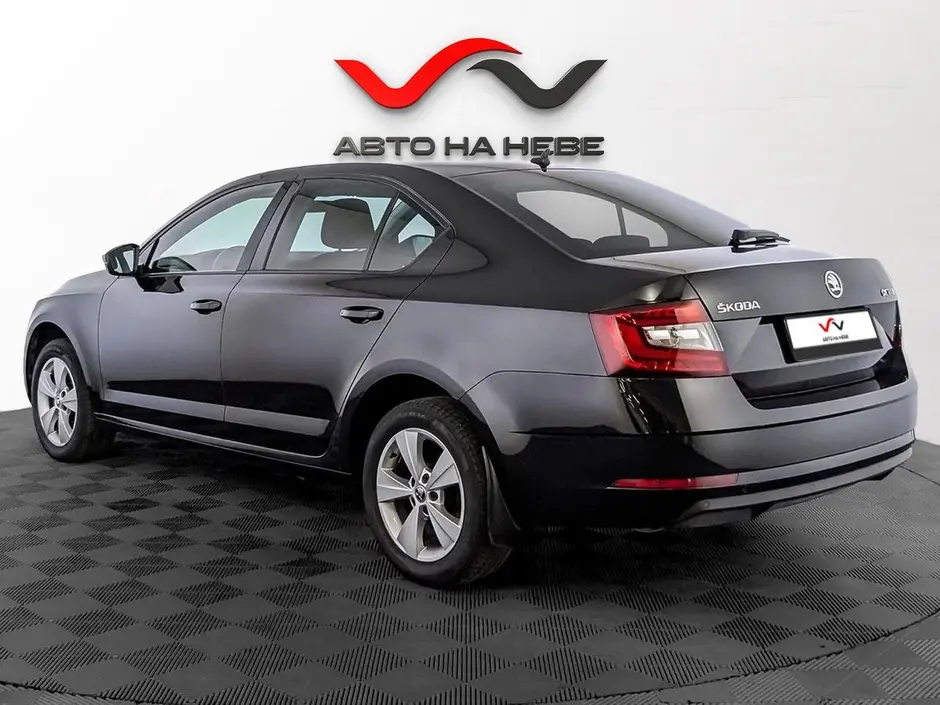 «Авто на Неве»