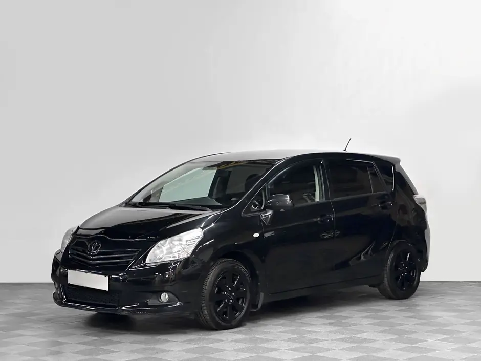 Toyota Verso, 2010 г.