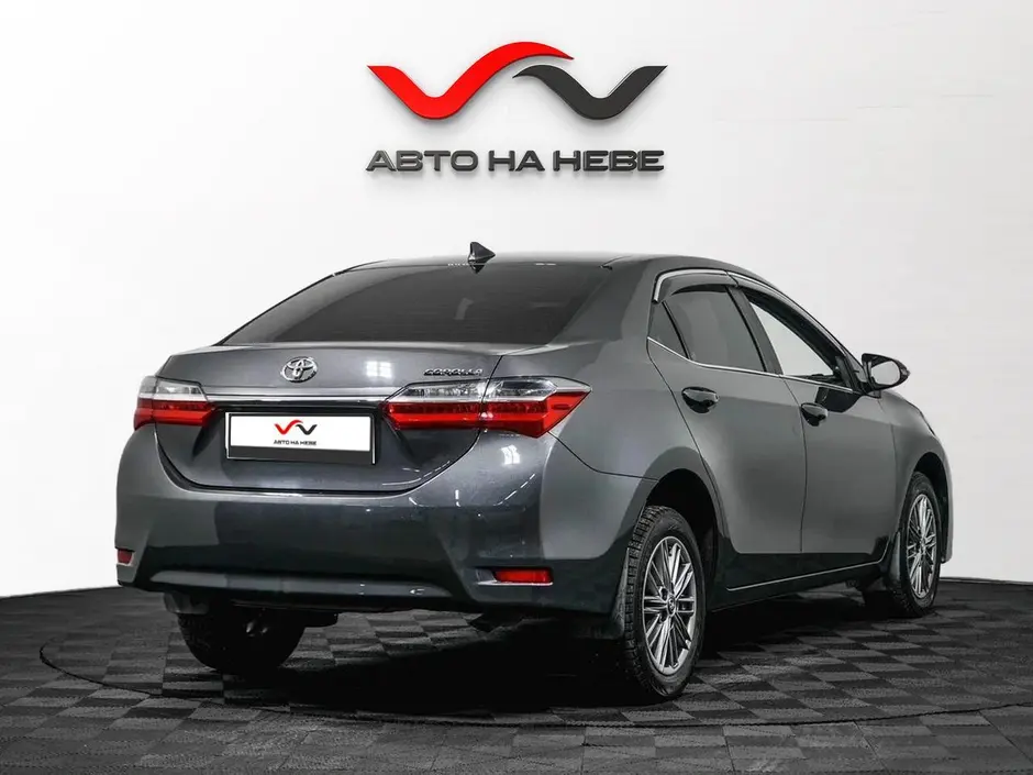«Авто на Неве»