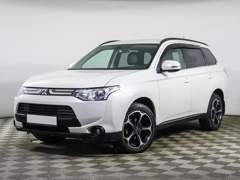 Mitsubishi Outlander, 2012 г.