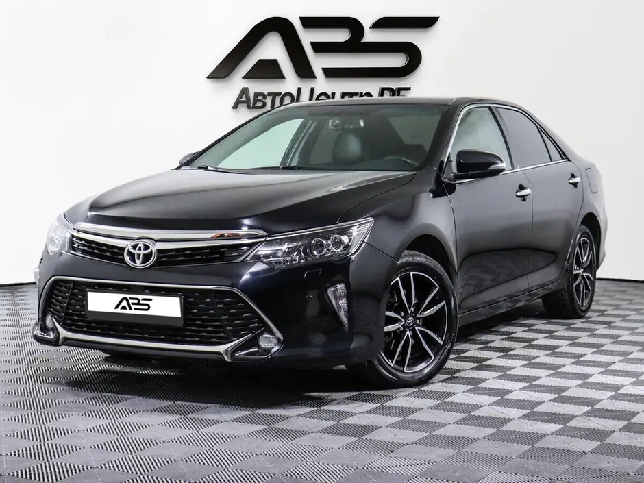 Toyota Camry, 2018 г.