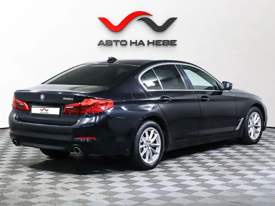 «Авто на Неве»