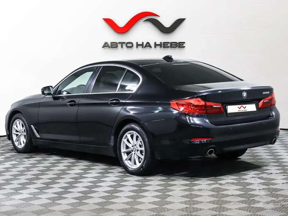 «Авто на Неве»