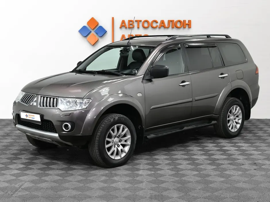 Mitsubishi Pajero Sport, 2013 г.