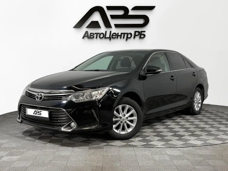 Toyota Camry, 2015 г.