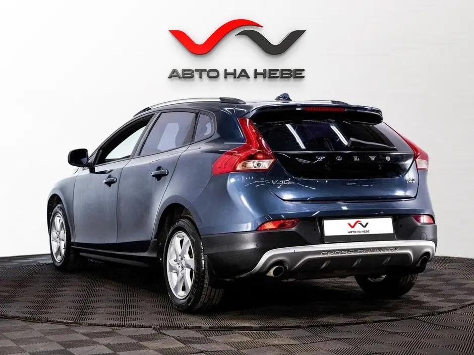 «Авто на Неве»