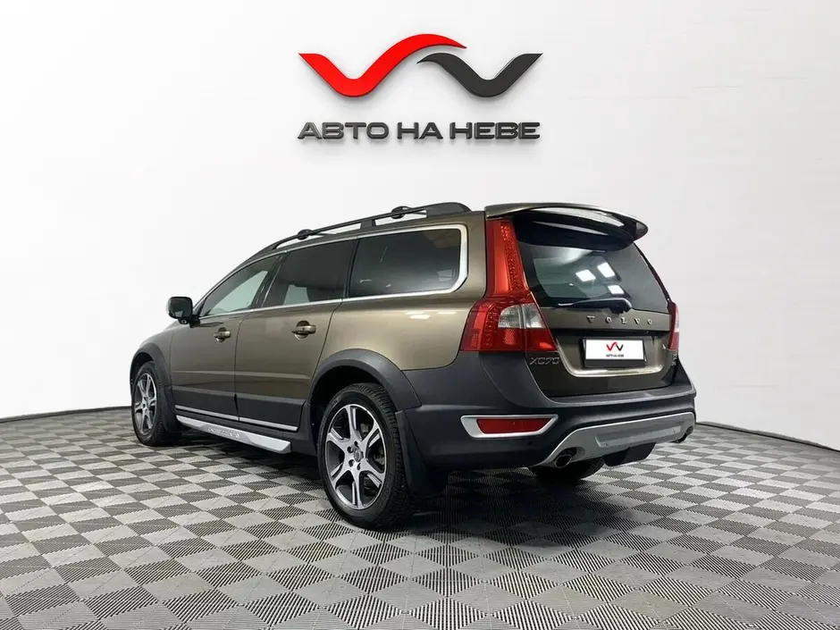 «Авто на Неве»
