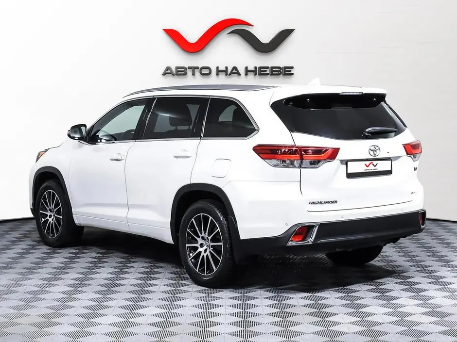 «Авто на Неве»
