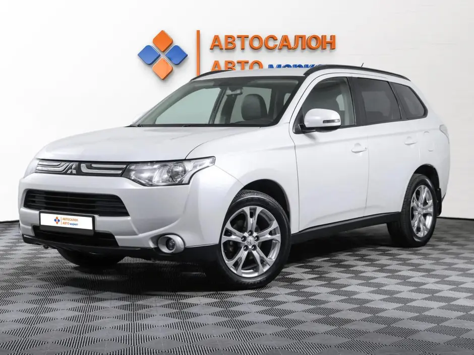 Mitsubishi Outlander, 2012 г.