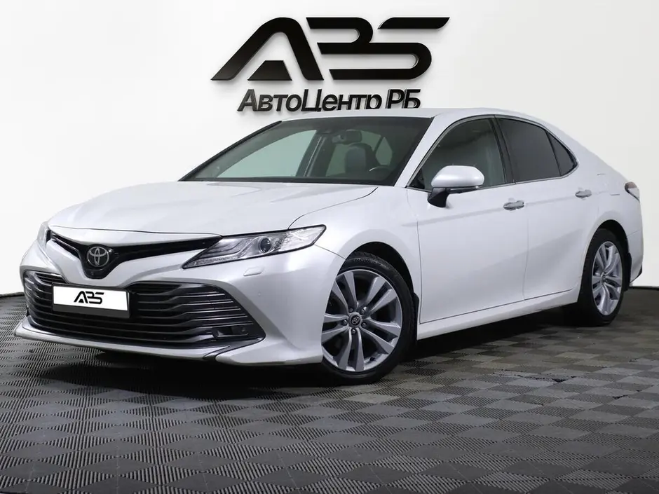 Toyota Camry, 2018 г.