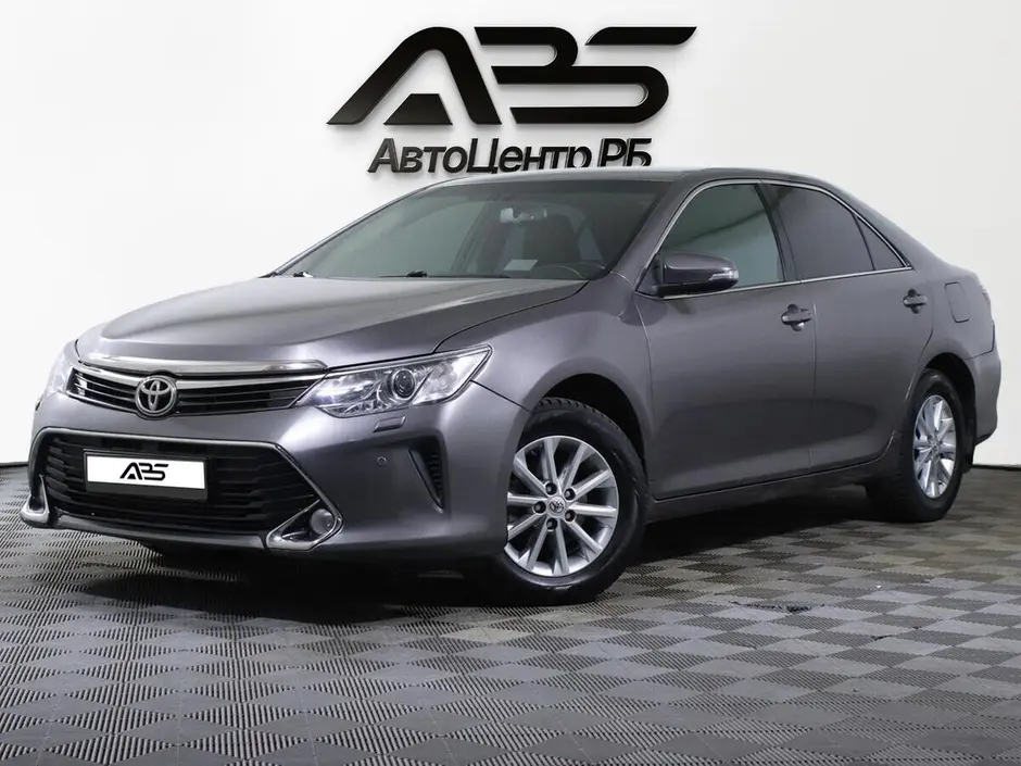 Toyota Camry, 2015 г.