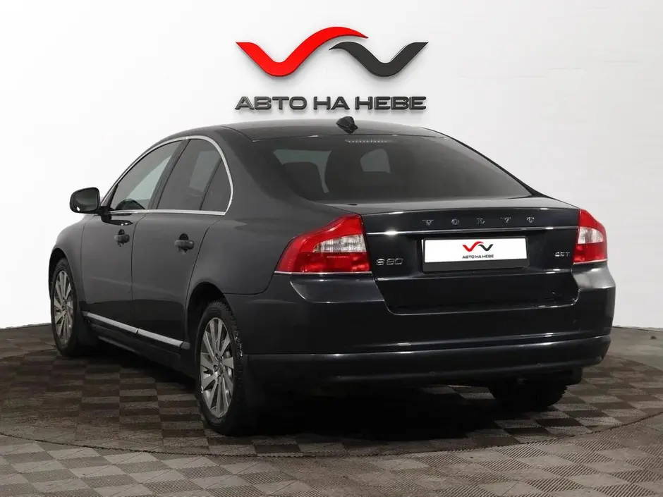 «Авто на Неве»