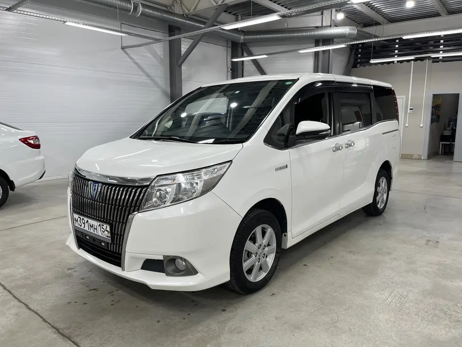 Toyota Esquire, 2016 г.