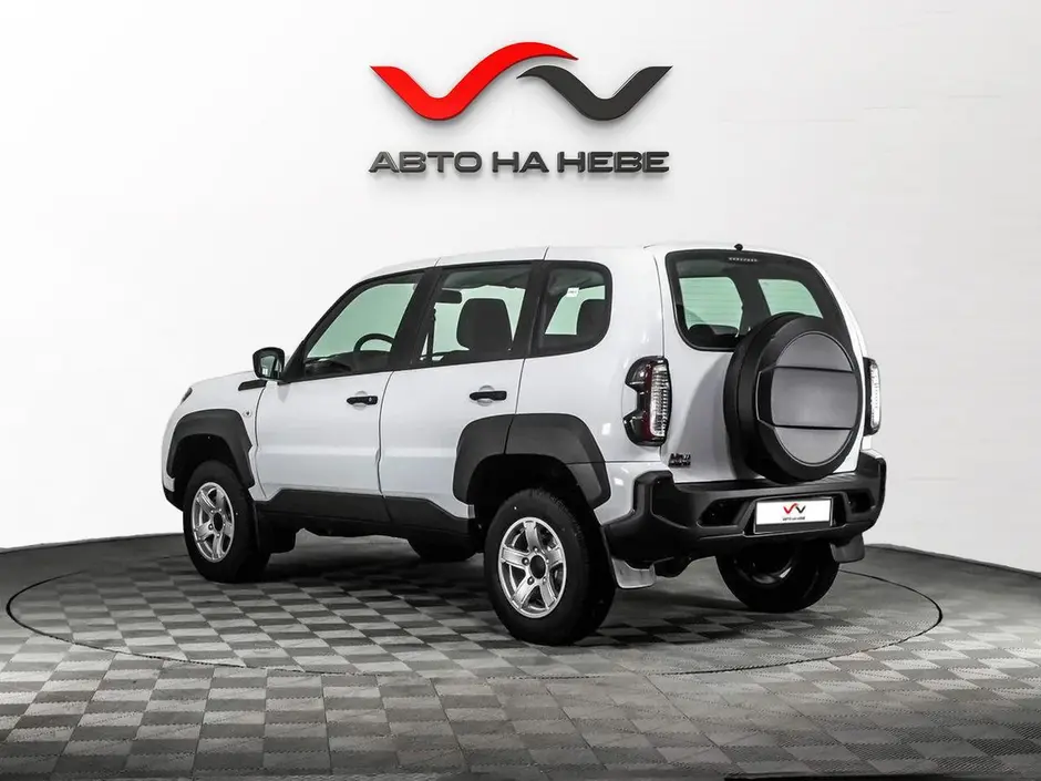 «Авто на Неве»