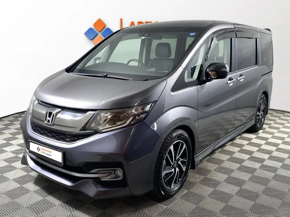 Honda Stepwgn, 2015 г.