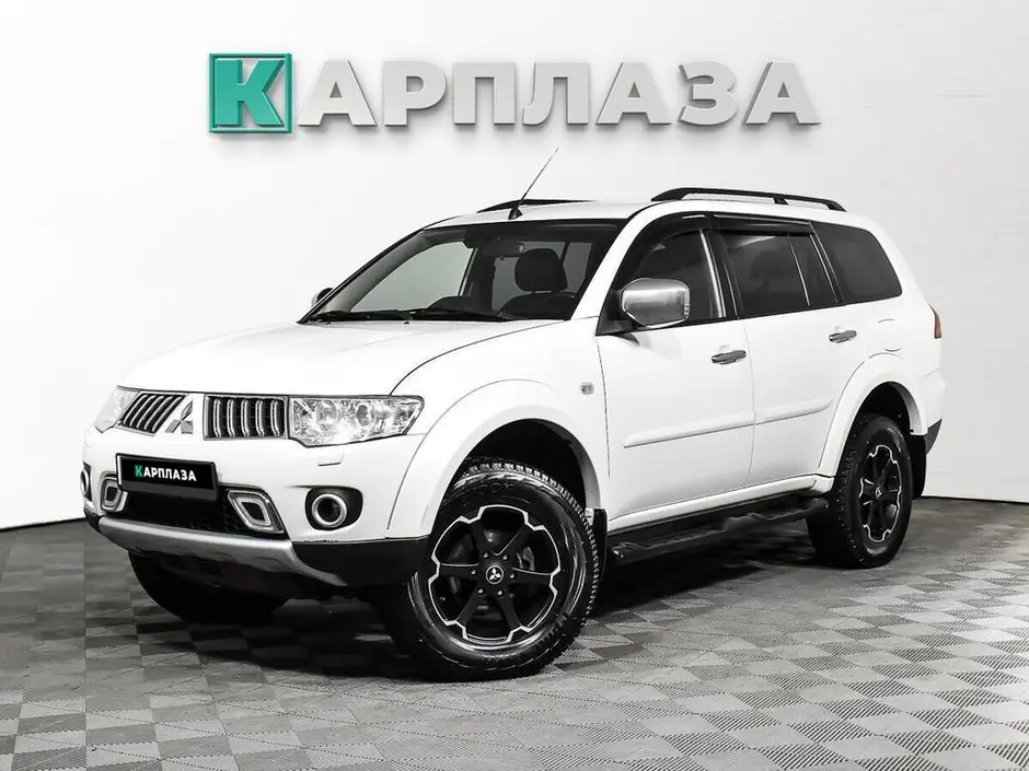 Mitsubishi Pajero Sport, 2013 г.