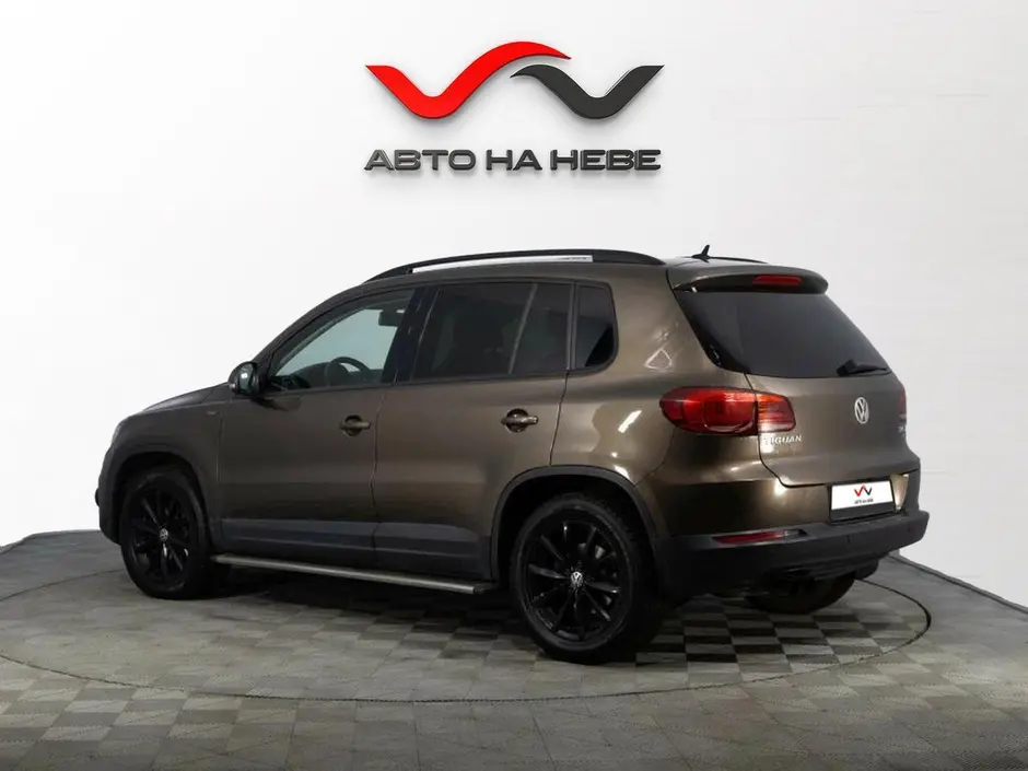 «Авто на Неве»