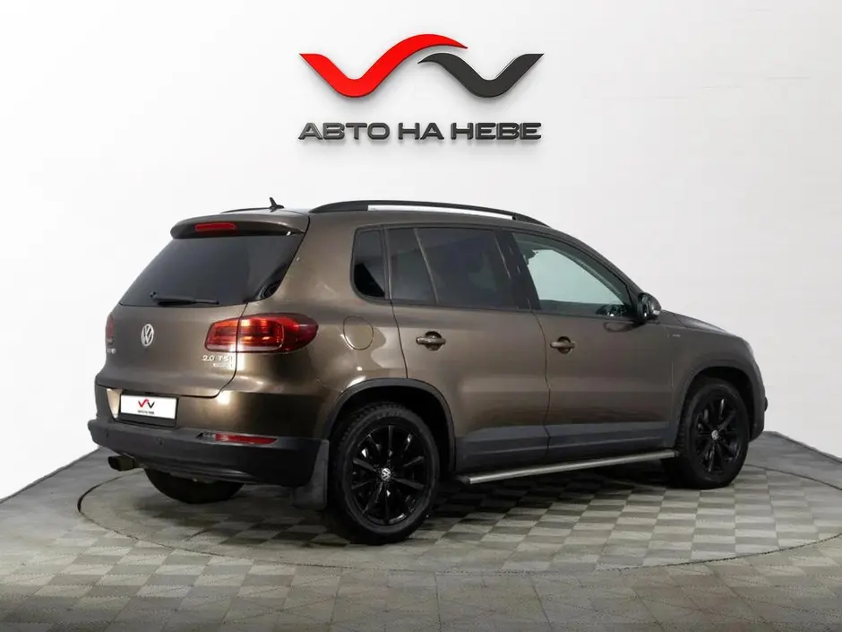 «Авто на Неве»