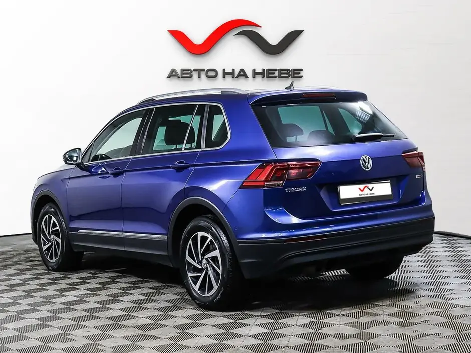 «Авто на Неве»