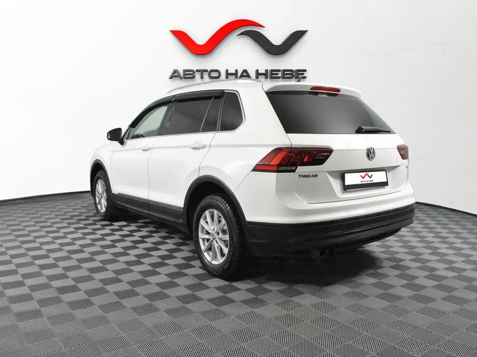 «Авто на Неве»