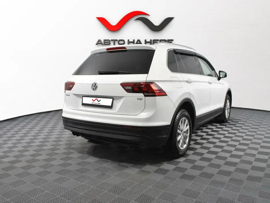 «Авто на Неве»