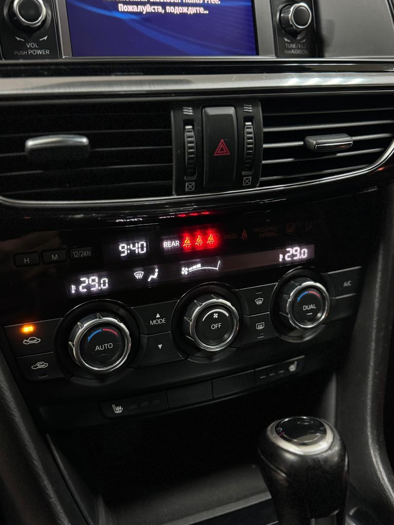 Mazda 6