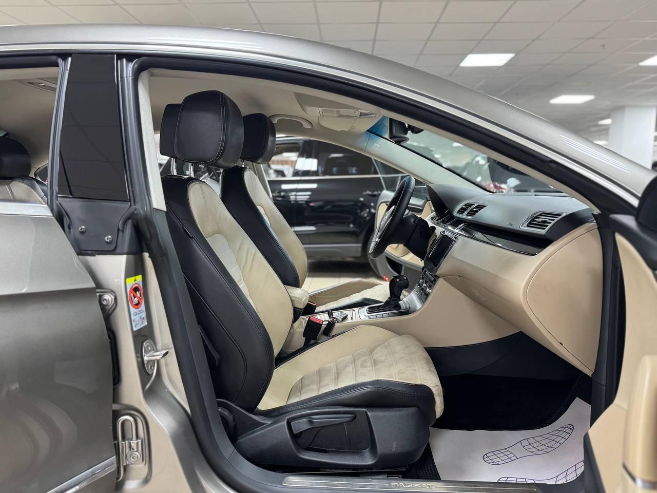 Volkswagen Passat CC