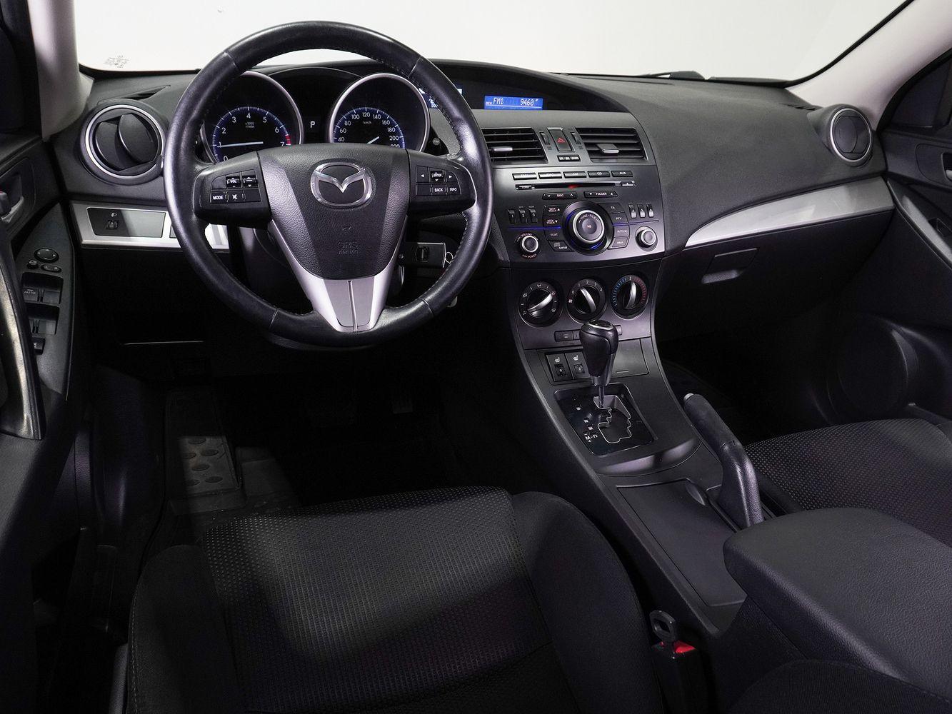 Mazda 3, 2013