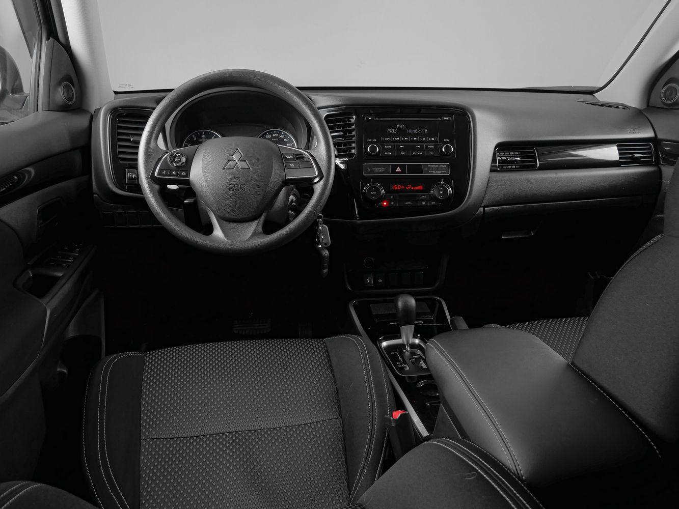 Mitsubishi Outlander, 2020
