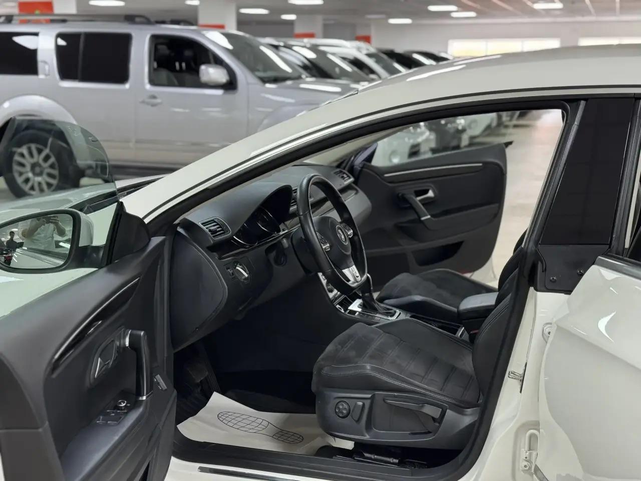 Volkswagen Passat CC