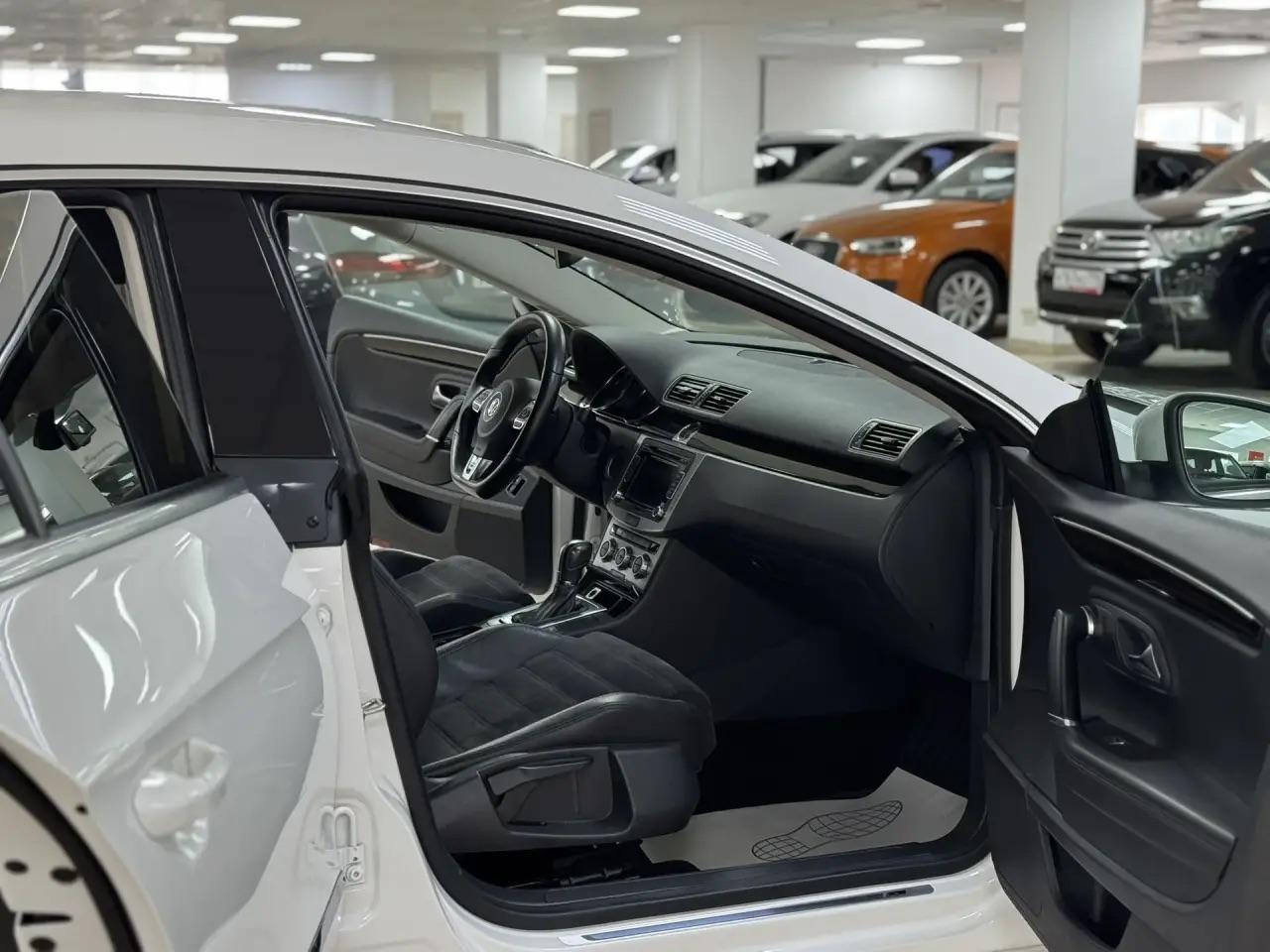 Volkswagen Passat CC